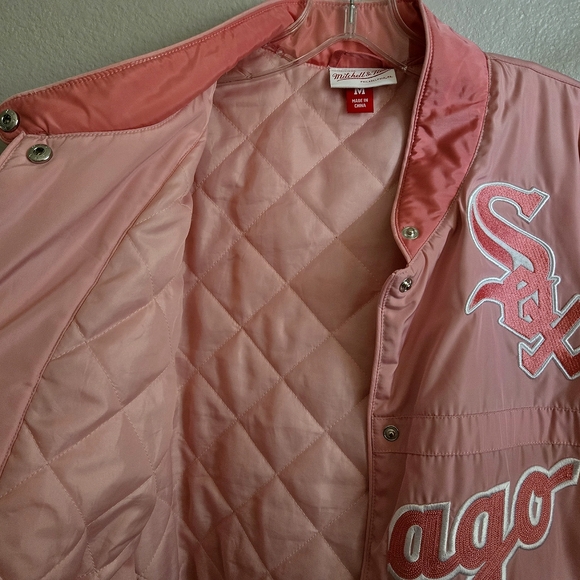 Joe Fresh Goods Chicago White Sox 2005 World Series Champions Pink Flames Coat - Picture 6 of 11